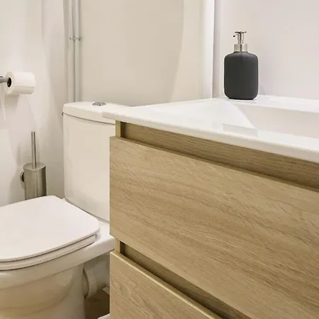 Apartment Le Doreur - 4 Pers - Chu 12 Min - Lille 13 Min *